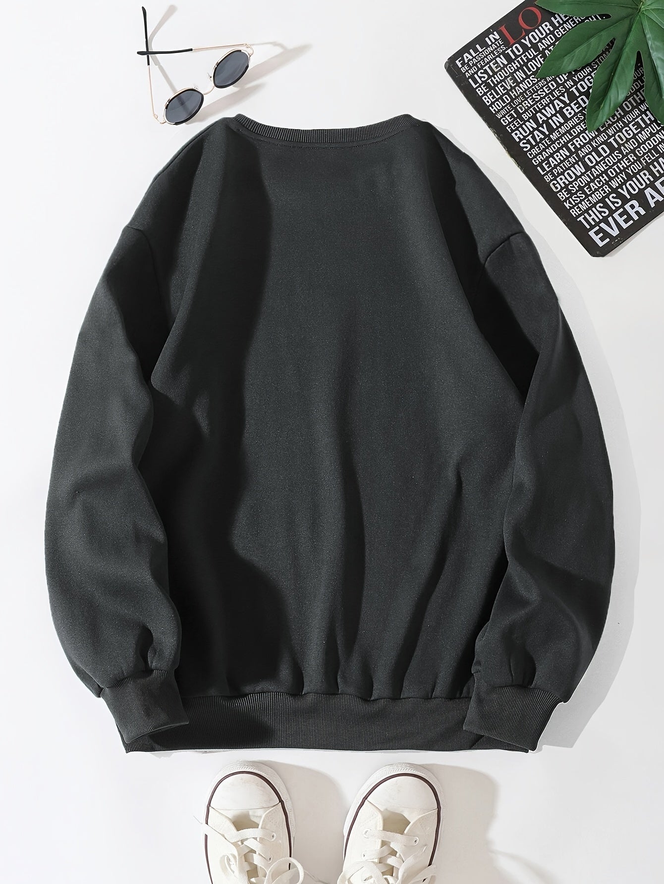 Men And Roses Print, Men's Casual Hoodie, Drawstring Pocket Hoodie