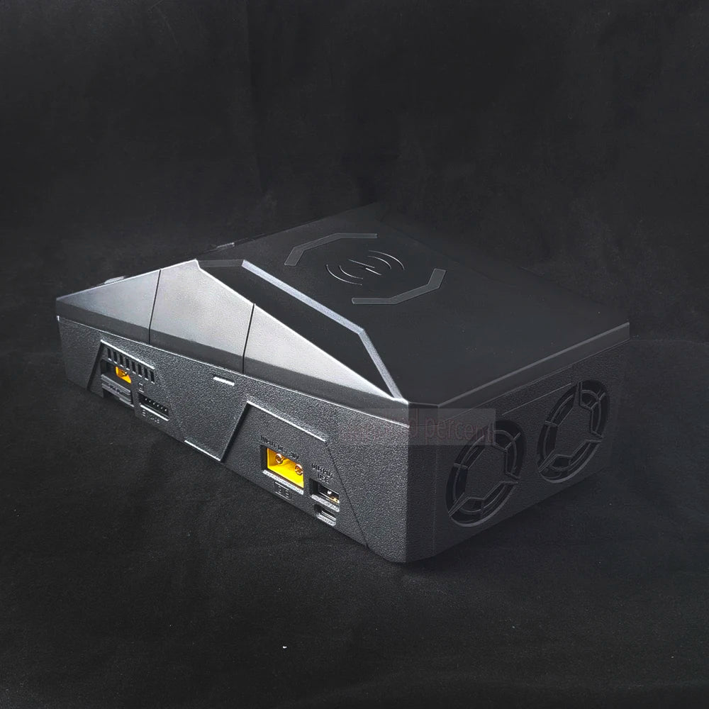 ToolkitRC Q6AC Charger AC 400W/DC 1000W 4CH output Built-in 65W USB A/TYPEC Output ,LiPo, 1-6S,NiMH 1-16S,PB 1-10S Charger IPS