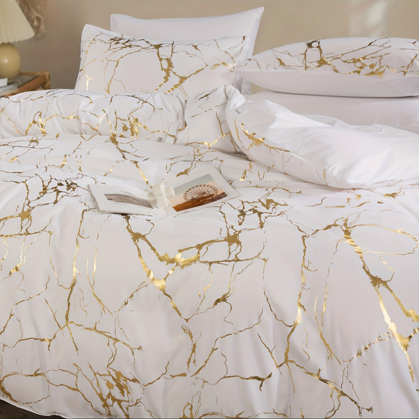 3pcs Classic Hot Stamping Texture Quilt Cover Set