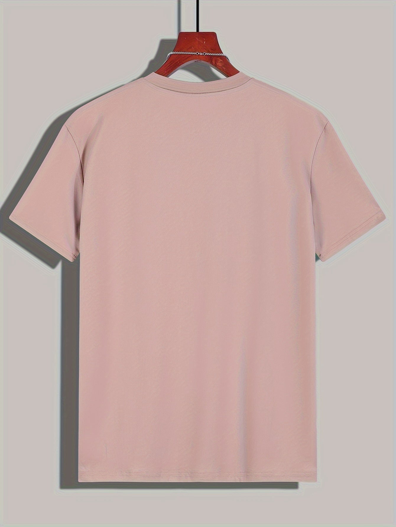 Men's Slim Fit T-shirt With Trendy Graphic Print