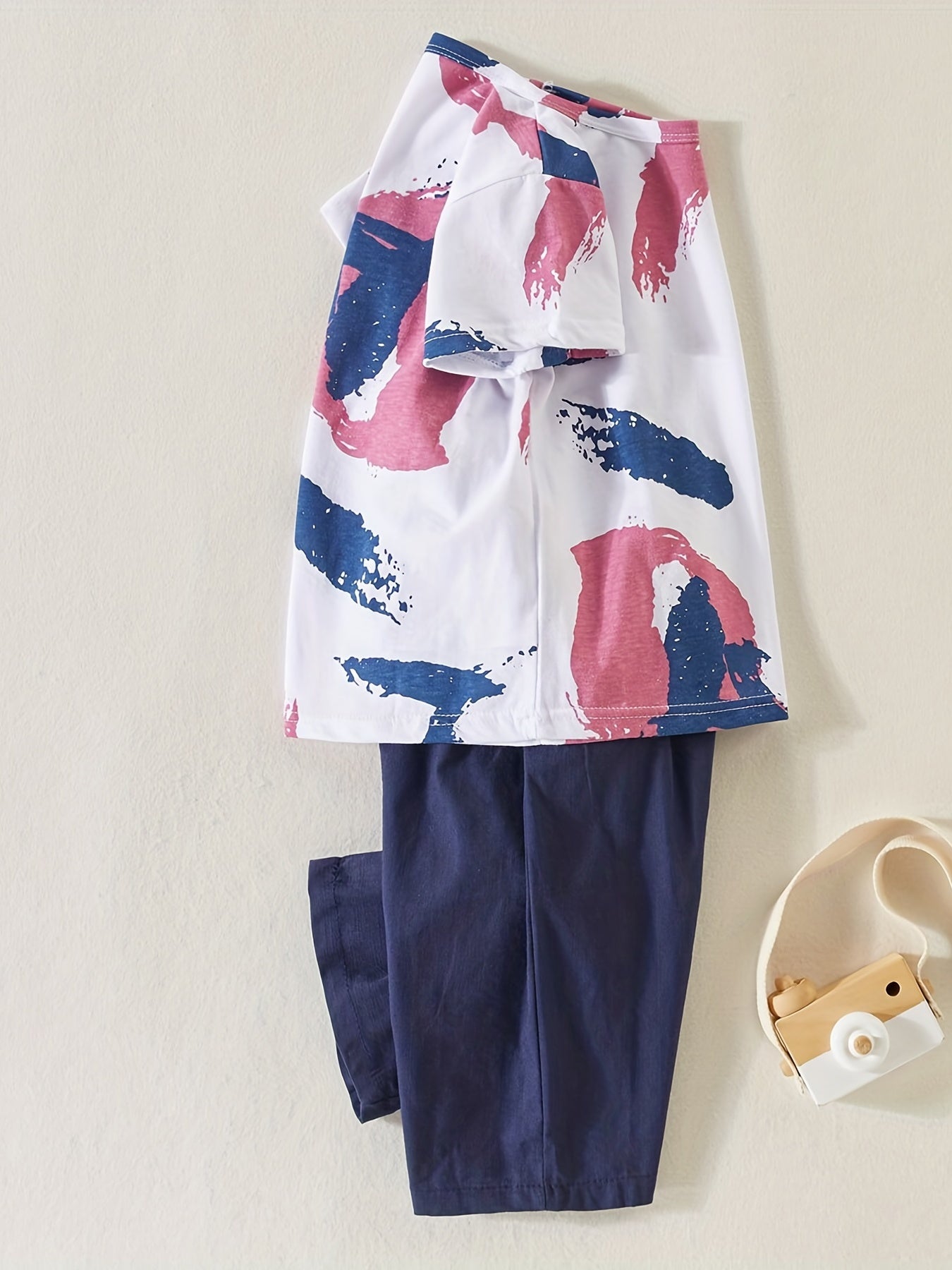 2pcs Boys Teen Casual Graffiti Round Neck T-shirt & Shorts Set Clothes For Summer Daily & Outdoor Wear