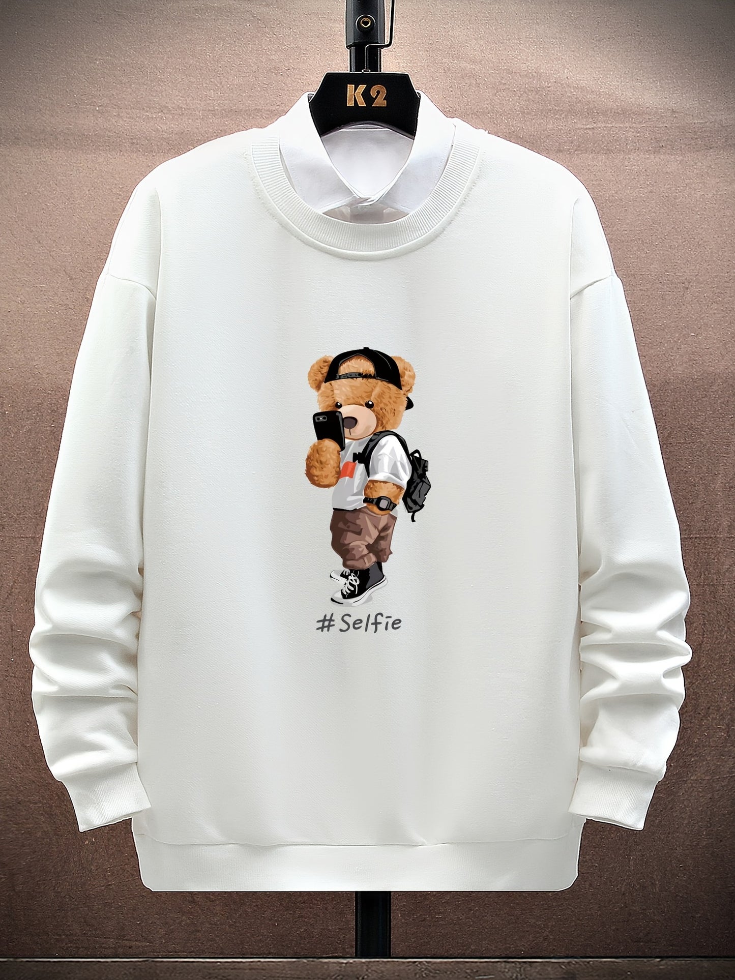 Men's Cartoon Bear Selfie Print Casual Round Neck Pullover Sweatshirt