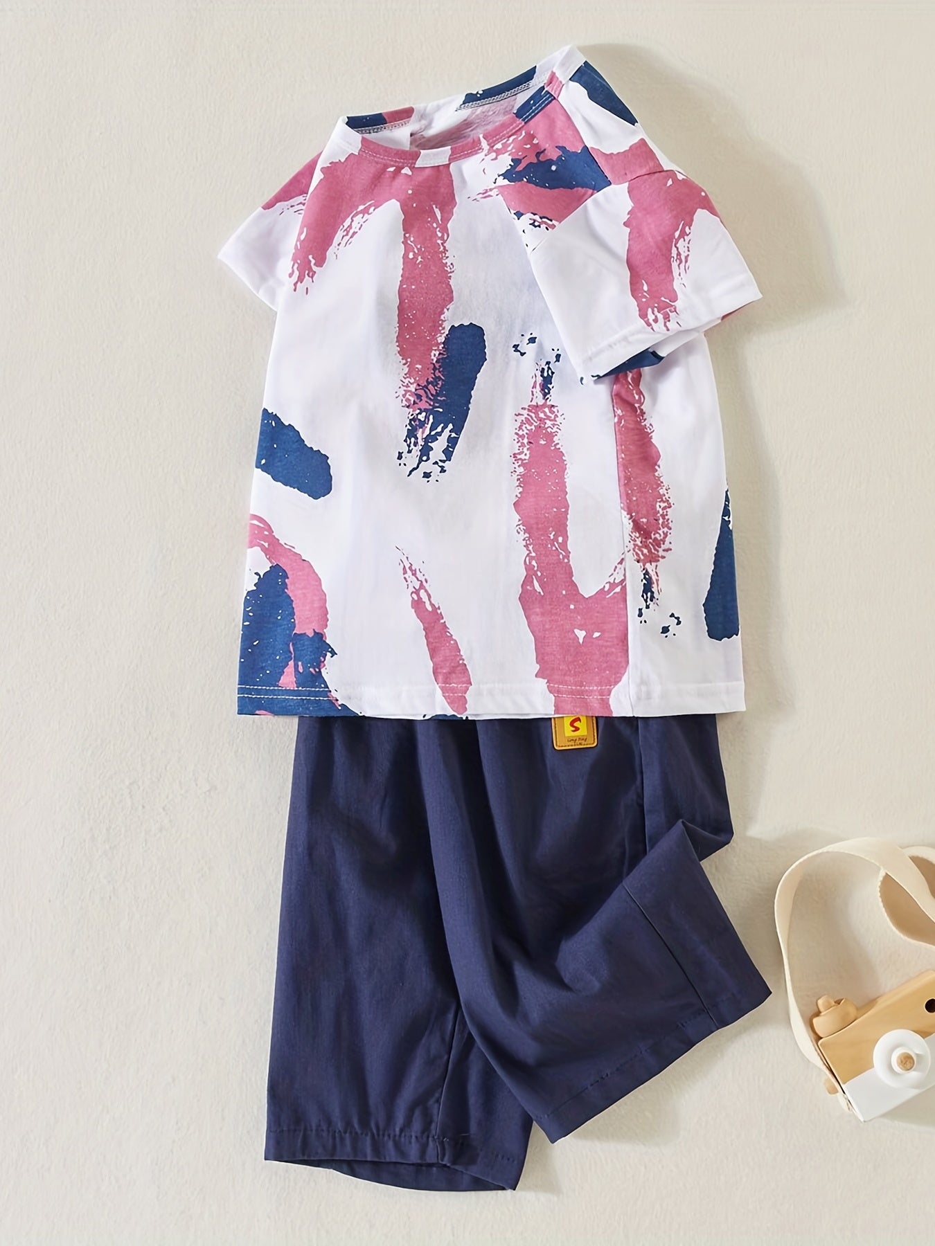 2pcs Boys Teen Casual Graffiti Round Neck T-shirt & Shorts Set Clothes For Summer Daily & Outdoor Wear