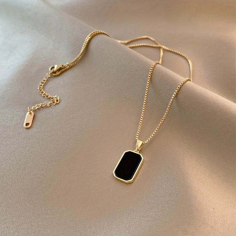 Golden Square Black Shell Pendant Necklace 18K Gold Plated Neck Jewelry Holiday Accessories