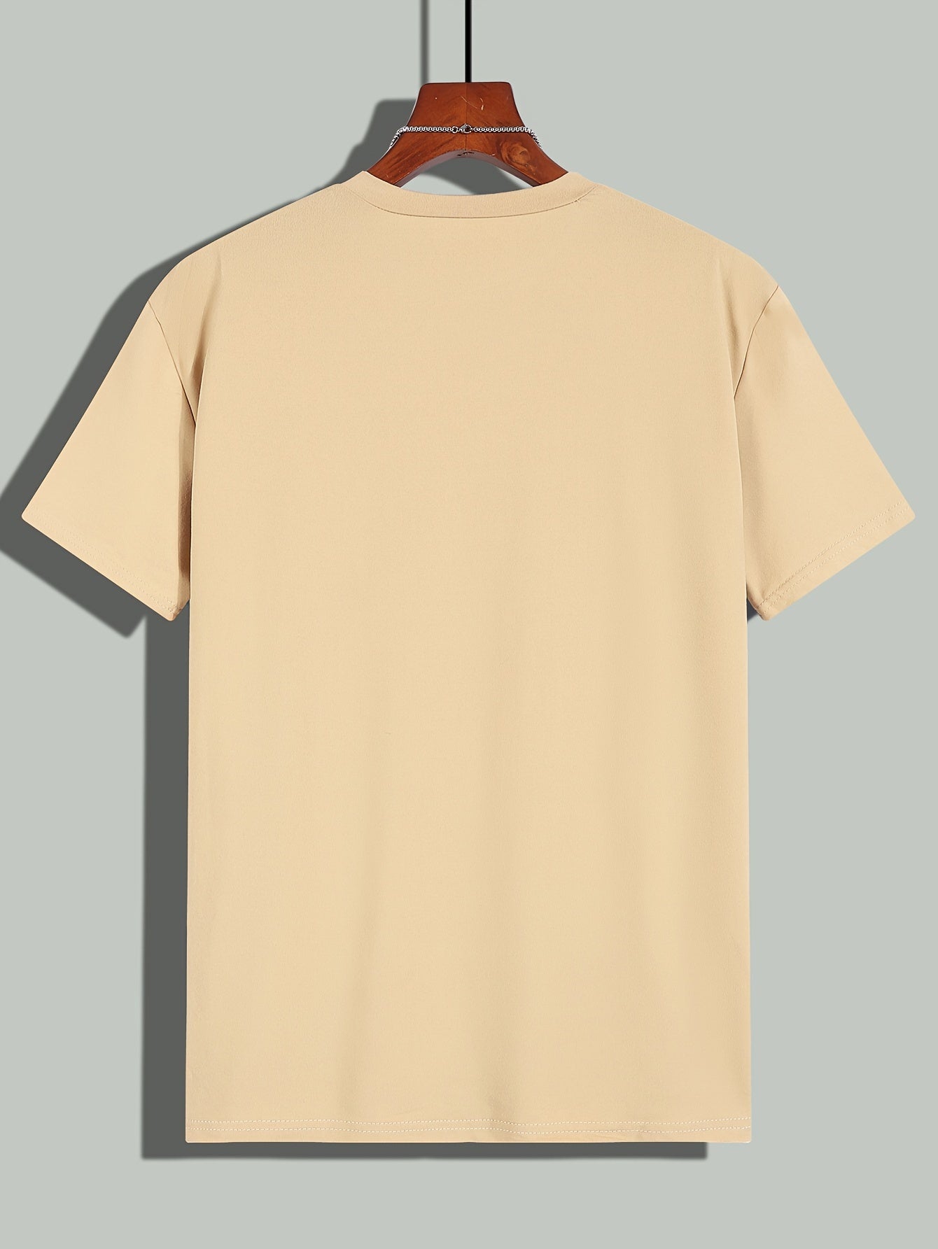 Men's Slim Fit T-shirt With Trendy Graphic Print