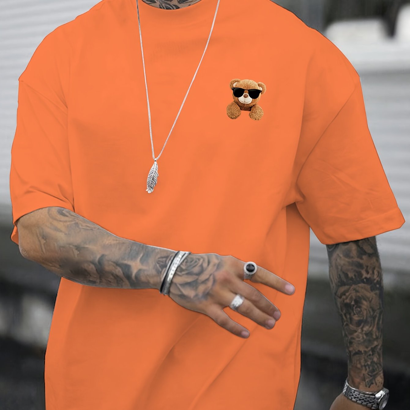 Men's Slim Fit T-shirt With Trendy Graphic Print
