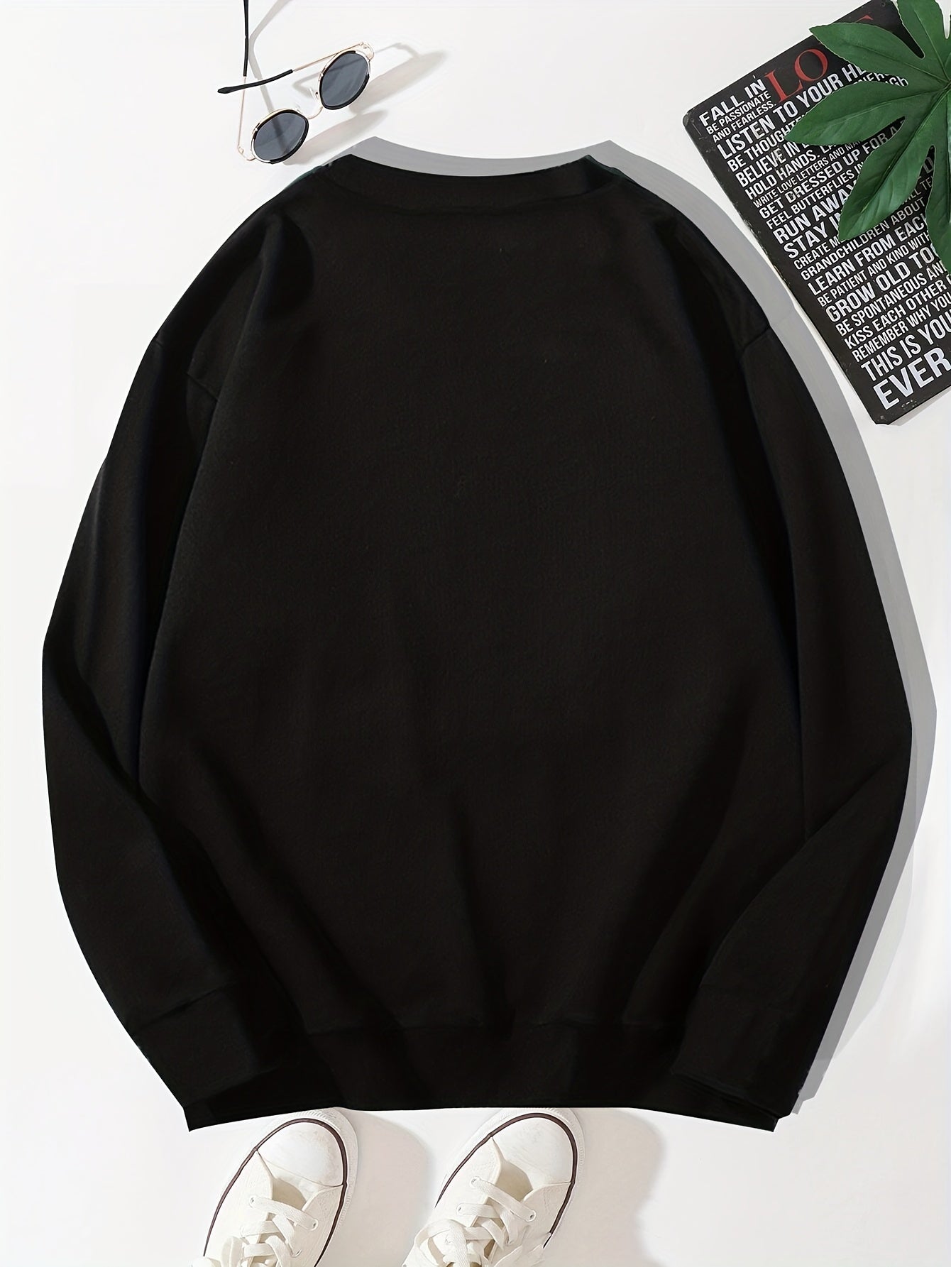 Men's Cartoon Bear Selfie Print Casual Round Neck Pullover Sweatshirt