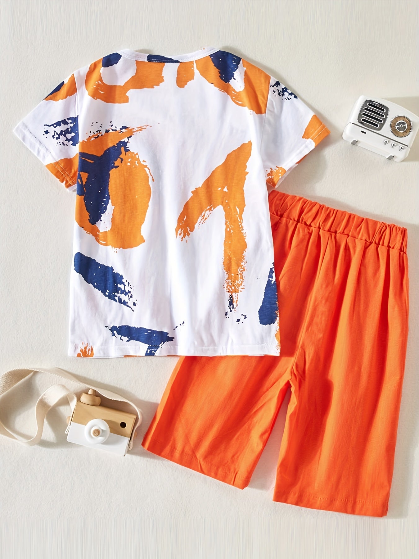 2pcs Boys Teen Casual Graffiti Round Neck T-shirt & Shorts Set Clothes For Summer Daily & Outdoor Wear